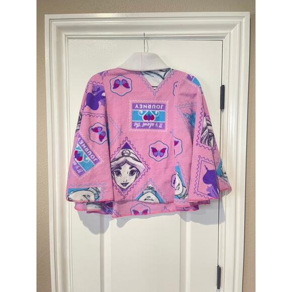 Little Girls Poncho Medium - Picture 5 of 5